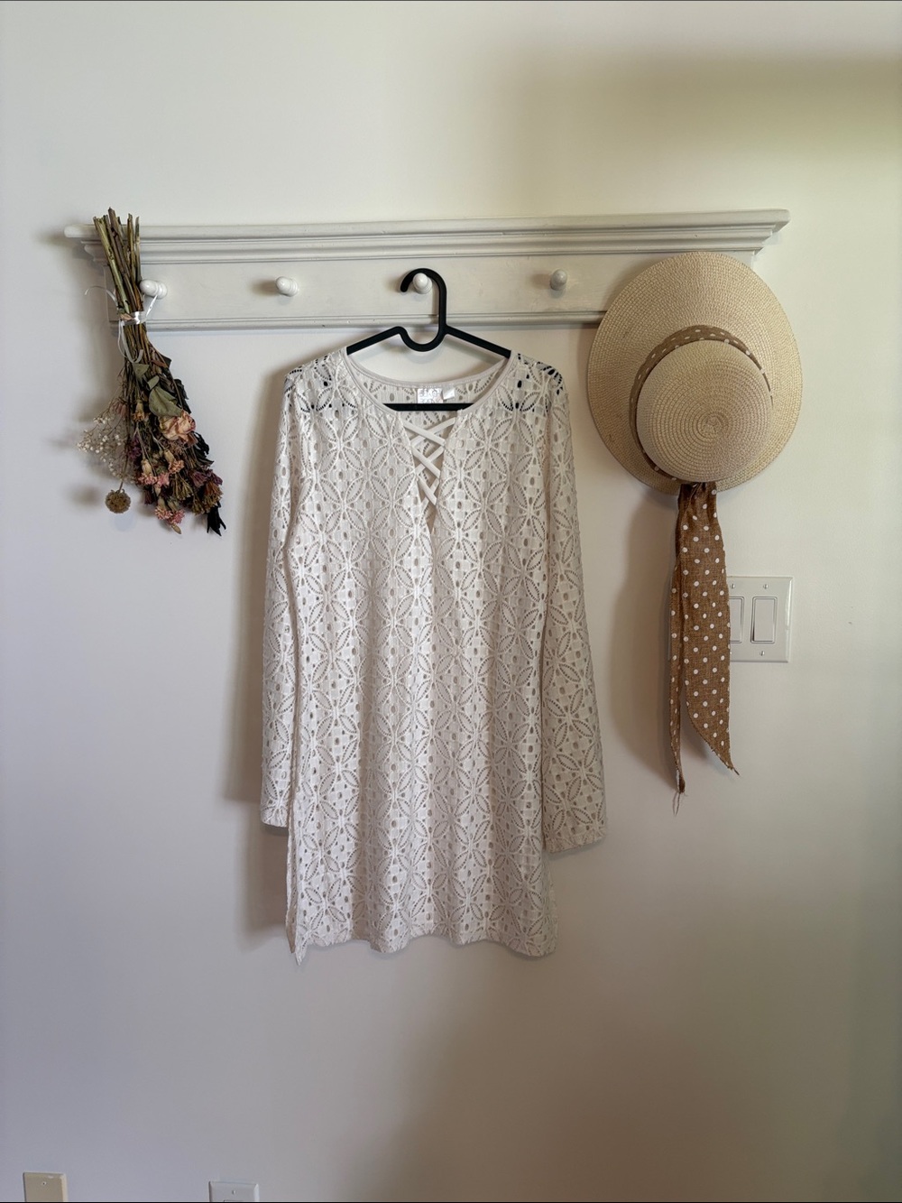 Lace Crochet Long-Sleeve  Beach Cover Up - Cream